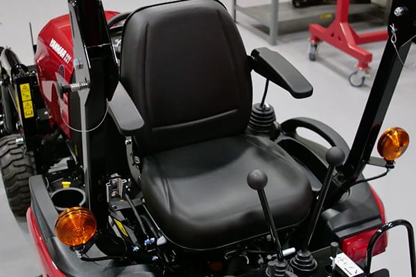 Rotating the Seat in Yanmar SA Series Tractors