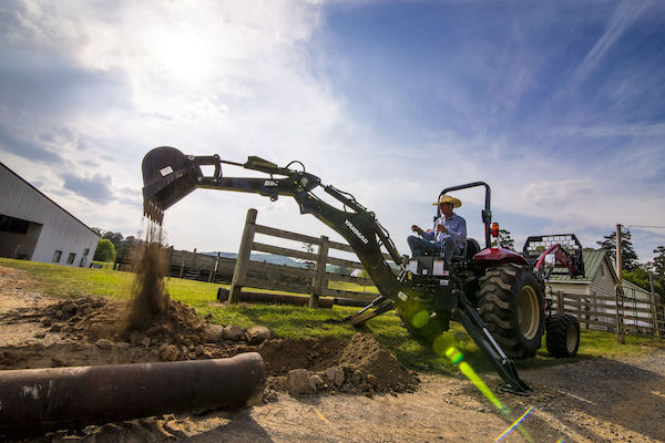 7 Simple Summer Tractor Projects