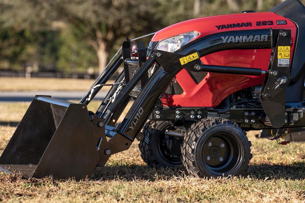 SA223 KURO front, side with loader bucket attached